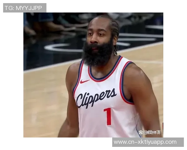 哈登半场表现出色10投6中砍下并列最高16分三分球命中率高达60无失误