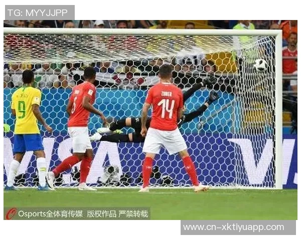 奥多贝尔精准传中特尔头球击中横梁险些破门