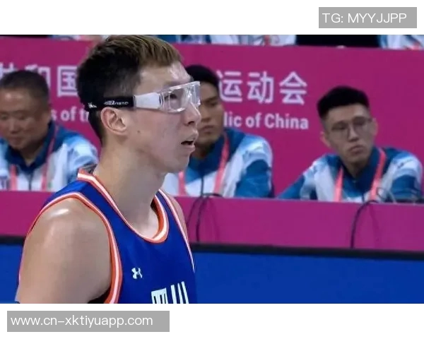 周琦轻松表现仅用7分钟高效拿下9分2板1断下半场未再出战 周琦轻松表现仅用7分钟高效拿下9分2板1断下半场未再出战