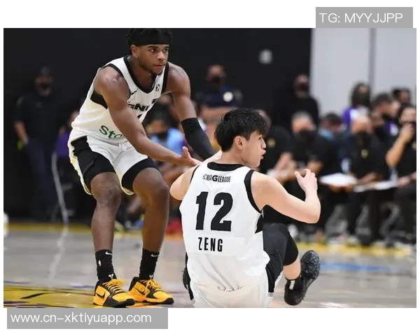 布兰登克拉克赛季首秀表现回顾6分3板1助1断5犯规引发关注 布兰登克拉克赛季首秀表现回顾6分3板1助1断5犯规引发关注